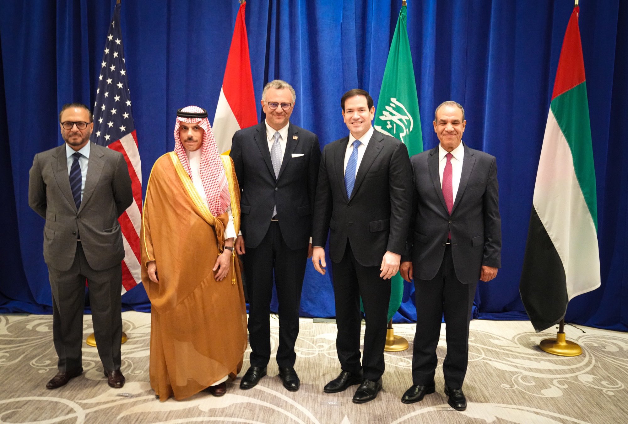 سبتمبر يضع السودان تحت دائرة الضوء.. هل تقصم الفاشر ظهر خطوات السلام؟