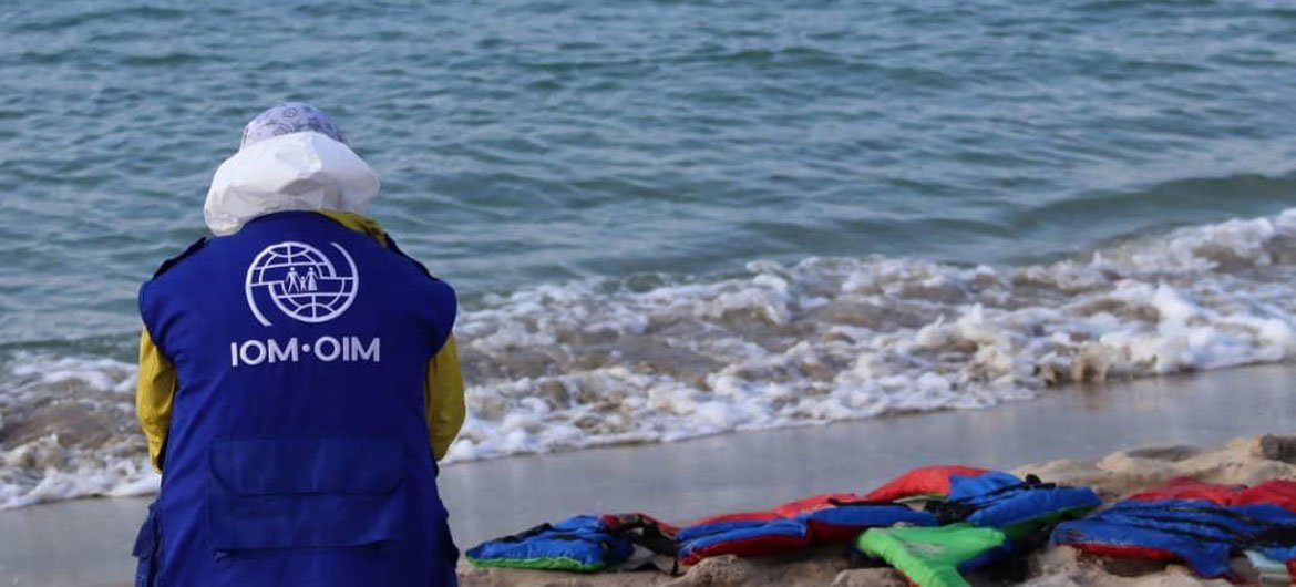 انقاذ عشرات السودانيين في سواحل ليبيا