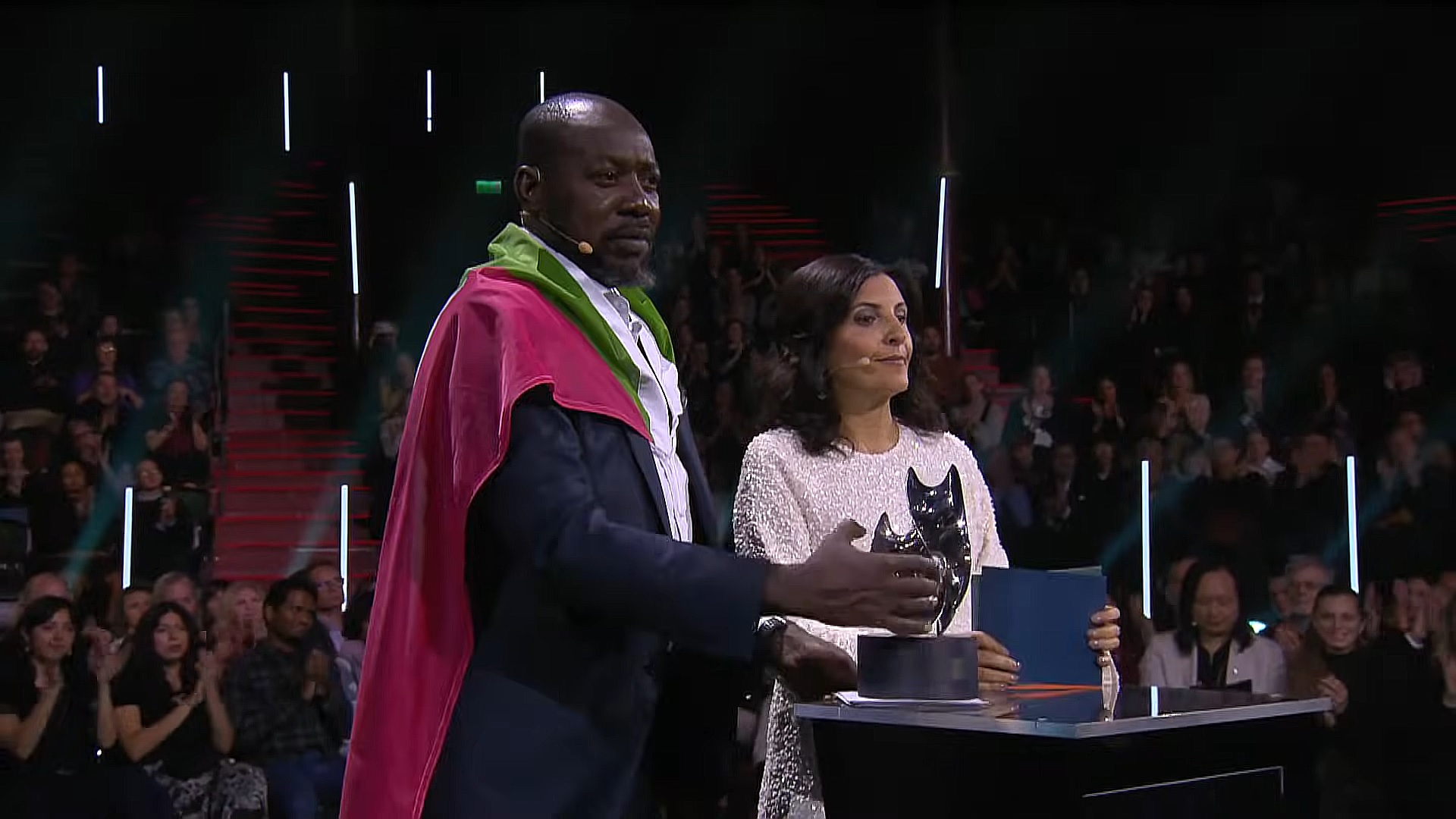 جائزة دولية أخرى لغرف الطواريء السودانية في ختام العام